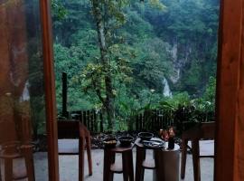 Espacio Pilam y cascada privada!, hotel en Xico