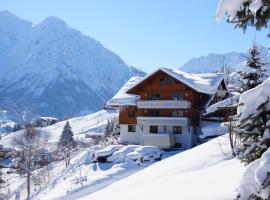 Gästehaus am Berg, apartment in Hirschegg