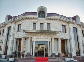 Comfort Hotel Samarkand, hotel cerca de Aeropuerto de Samarcanda - SKD, Samarcanda