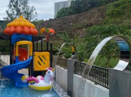Villa 16pax 3BR with Spa Pool n Pool Table near SPICE ARENA、バヤンレパスのホテル