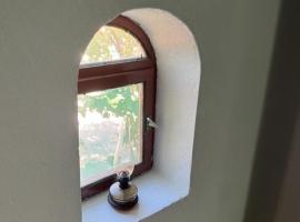 Countryside house with 3 bedrooms: Bonţeşti şehrinde bir kul&uuml;be