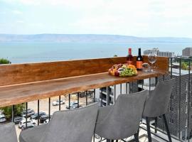 L.T.D- MY VIEW. 2 bedroom apartment by the lake., beach rental sa Tiberias