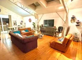 Superbe LOFT centre-ville - Sauna - parking privé -Clim- 1 à 10personnes