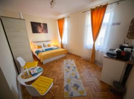 Happy Mood Apartments, hotel en Brasov