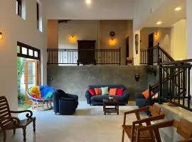 Villa Dinoos- Weligama
