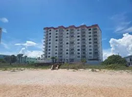 Updated Oceanfront Condo! Come Relax by the Sea!