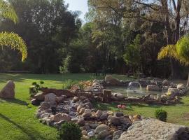 CABAÑAS LOS LAURELES, ξενοδοχείο με πάρκινγκ σε Huasca de Ocampo