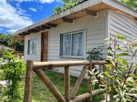 Complejo El Refugio - Las Toscas, cabaña o casa de campo en Las Toscas