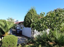 Holiday Home Tin by Interhome, hotel di Vir