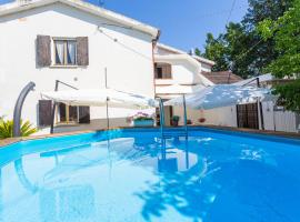Holiday Home Le Querce - PIT550 by Interhome, hotel with pools in Atri