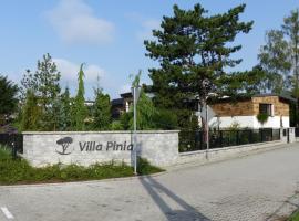 Villa Pinia, מלון עם חניה בגו'צלקוביצה זדרוי