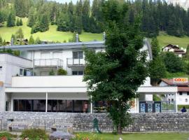Apartment Ferienwohnung Saelens: Churwalden şehrinde bir otel