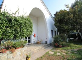 Holiday Home Bruna by Interhome – domek wiejski w mieście Sesto Calende