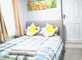 En-Suite Double Room (compact) in Strood, Rochester
