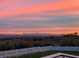 Olea b&b, hotel in Montecosaro