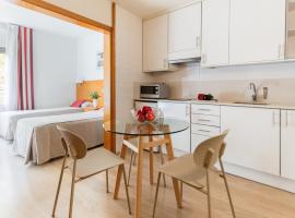 Atica Apartments - by Weflating, hotel sa Barcelona