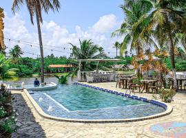 Pousada Paradiso Tropical, hotel with jacuzzis in Praia do Frances