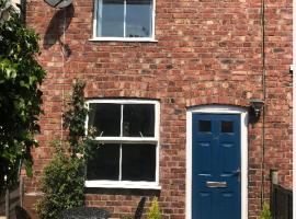 Attractive 2 bed cottage in Hempton Fakenham, semesterhus i Fakenham