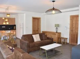 Bel appartement avec terrasse, proche du téléphérique et centre aquatique à Pralognan-la-Vanoise - FR-1-464-205