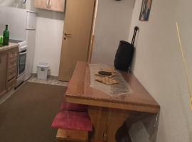 Vikendica RAJ, Hotel in Travnik