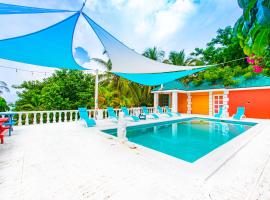 Palms Cottage at Viking Hill, hotel con parcheggio a Nassau
