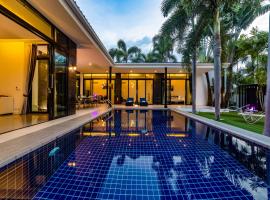 3 Bedroom Pool Villa BL2: Hua Hin şehrinde bir havuzlu otel