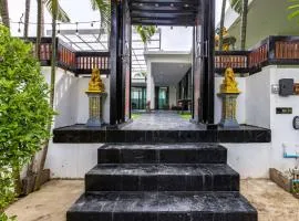 4 Bedroom Modern Pool Villa BL10