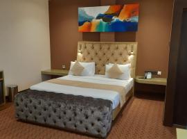 Viluxey City Hotel, hotel em Maharagama