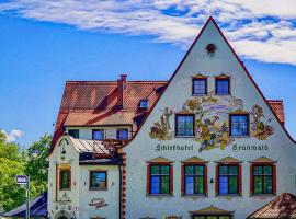 Schlosshotel Grünwald, hotel in Grünwald