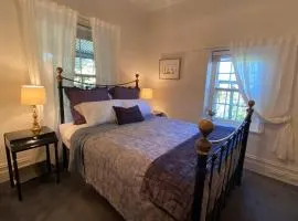 Stirling Cottage