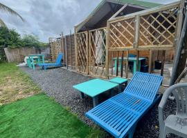 2 Bungalows au bord de la plage de montal a moule loués individuellement ou ensemble