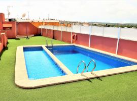 Apartment Segura 2BD – hotel z basenem w mieście Daya Vieja