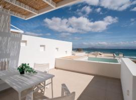 Deluxe Maisonette With Private Jacuzzi, holiday rental in Molos Parou