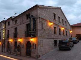 Hostal Santo Domingo de Silos, casa de hóspedes em Santo Domingo de Silos