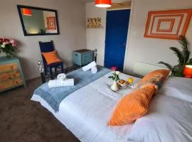 The Kingfisher, a great location for visiting the NEC and Drayton Manor and Twycross Zoo