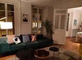 Appart de charme 100 m2 centre ville