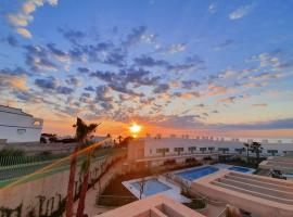 Apartamento El Sueño Mojácar 1ª Línea de playa, hotel keluarga di Mojacar