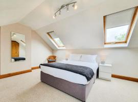 로시스에 위치한 호텔 Parkgate Apartment - Near M90, Amazon, Edinburgh