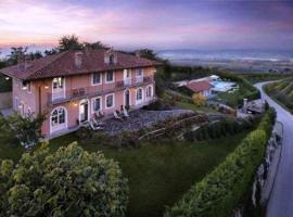 Villa Bricco dei Cogni, hotel v destinaci La Morra