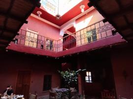 Kasbah Petit Nomade, hotel amb aparcament a Tinerhir