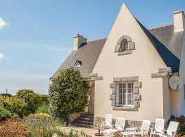 Awesome Home In Trévou Treguignec