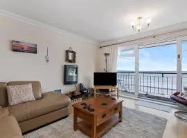 On The Beach - Direct Beach Access Sea Views