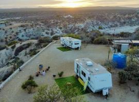 Alaia Surf Lodge, Hotel in Los Frailes