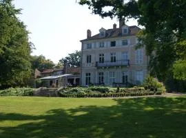 Le Chateau De La Vierge