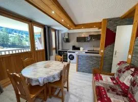 Appartement rénové 4 pers, terrasse, au pied des pistes à Val-Cenis - FR-1-508-178