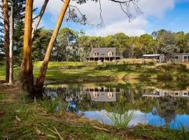 Cedar and Stone - Daylesford Region