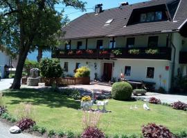 Ferienwohnung Haus Gatternig, hotel a Seeboden