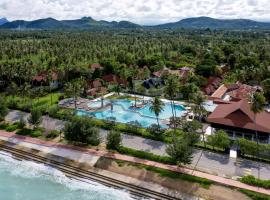 Wyndham Hua Hin Pranburi Resort & Villas, hotel em Ban Pak Nam Pran