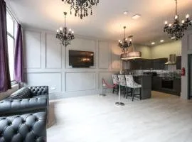 Manhattan Suite - sleeps 24! Heart of Liverpool