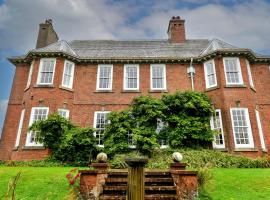 Finest Retreats - Edwardian Country House - 9 Bed, Sleeping up to 21, hotel met parkeren in Longtown